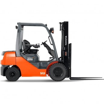 Бензиновый вилочный погрузчик TOYOTA 32-8FGF25